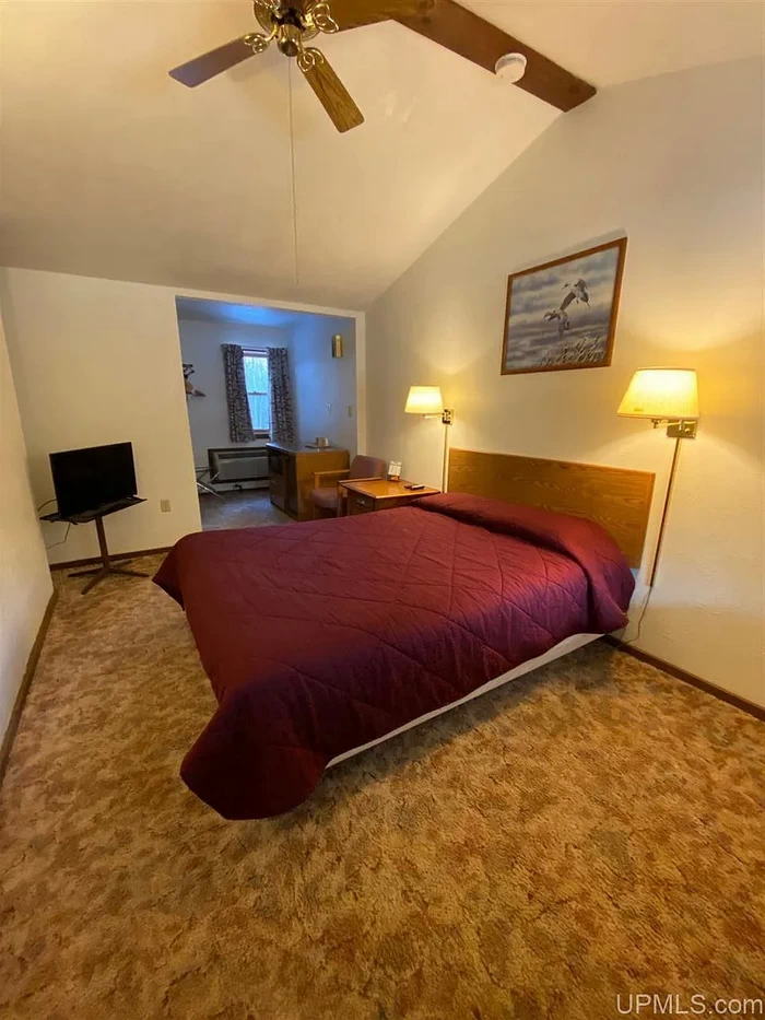 Woodlands Motel (Bambi Park Motel) - From Zillow Listing
